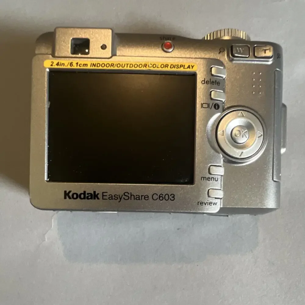 Kodak EasyShare C603 Silver Point & Shoot 6.1MP 3x Zoom 2.4